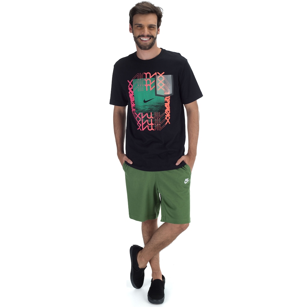 Camiseta Nike Sportswear Sneaker CLTR 5 - Masculina - Foto 4