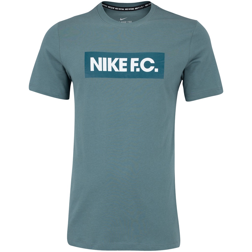 Camiseta Nike FC Essentials - Masculina - Foto 1