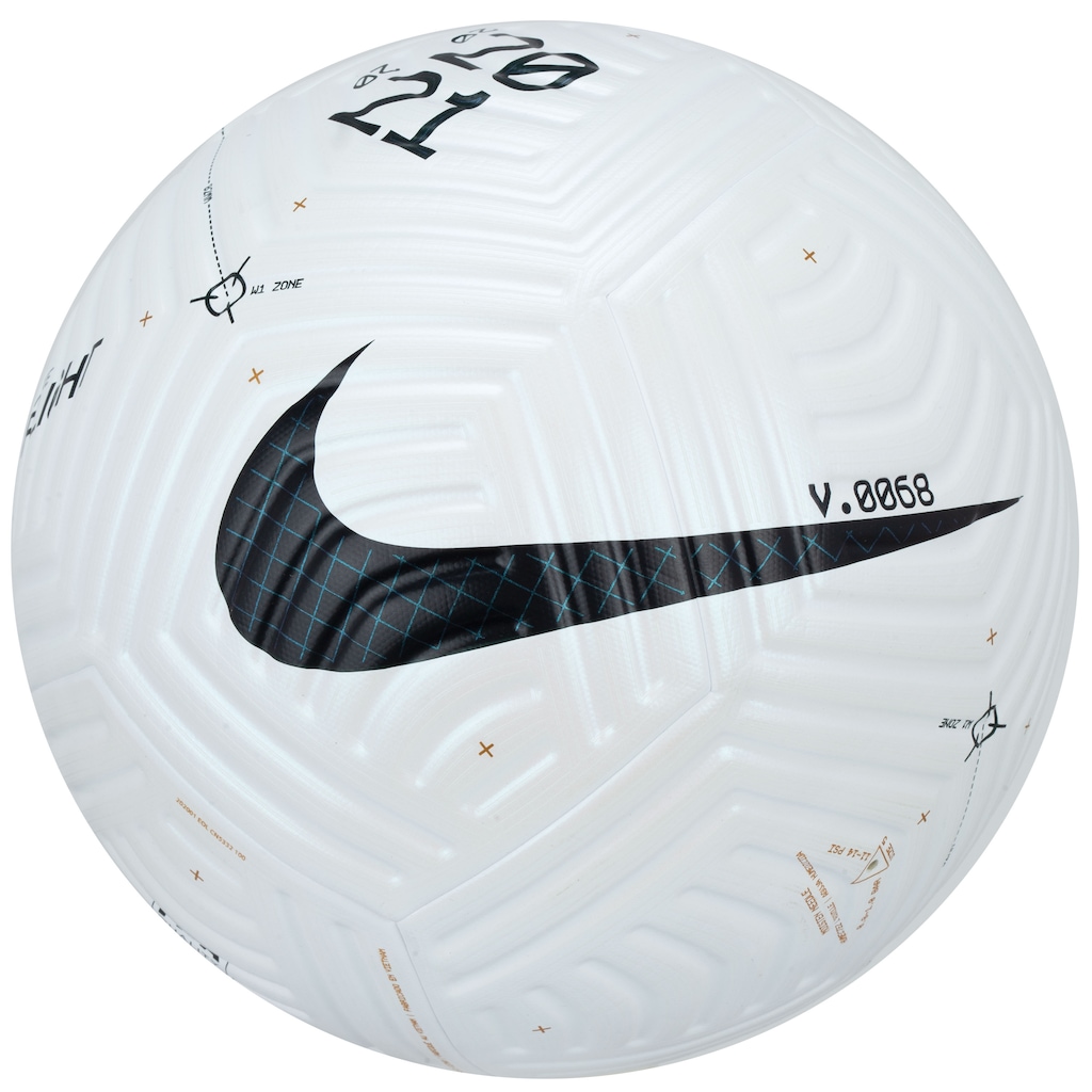 Bola de Futebol de Campo Nike Flight Brand Campaign | Centauro
