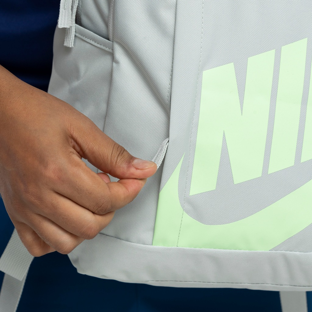 Imagem 3 do produto Mochila Nike Elemental Hbr 21L Recortes Respiráveis
