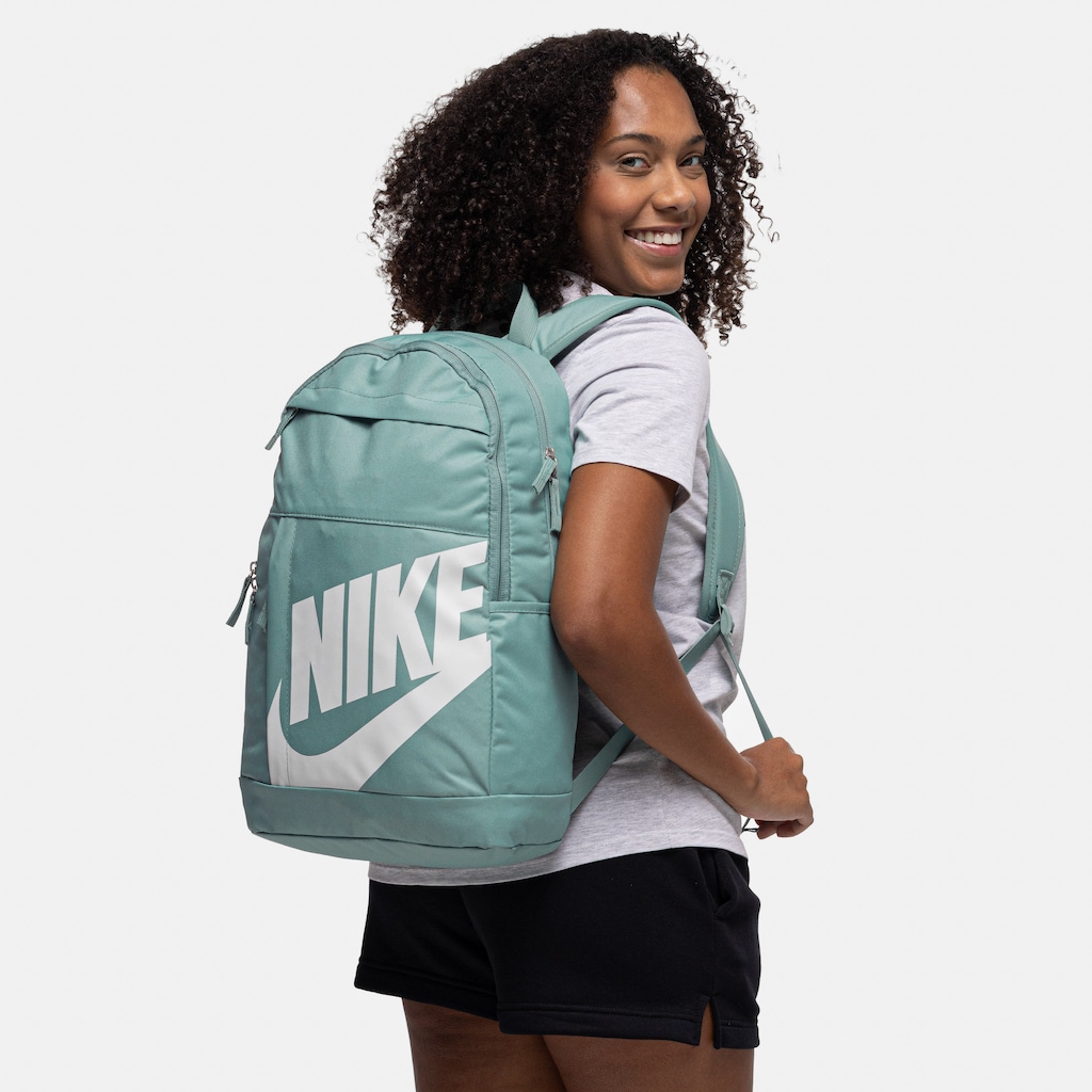 Imagem 2 do produto Mochila Nike Elemental Hbr 21L Recortes Respiráveis