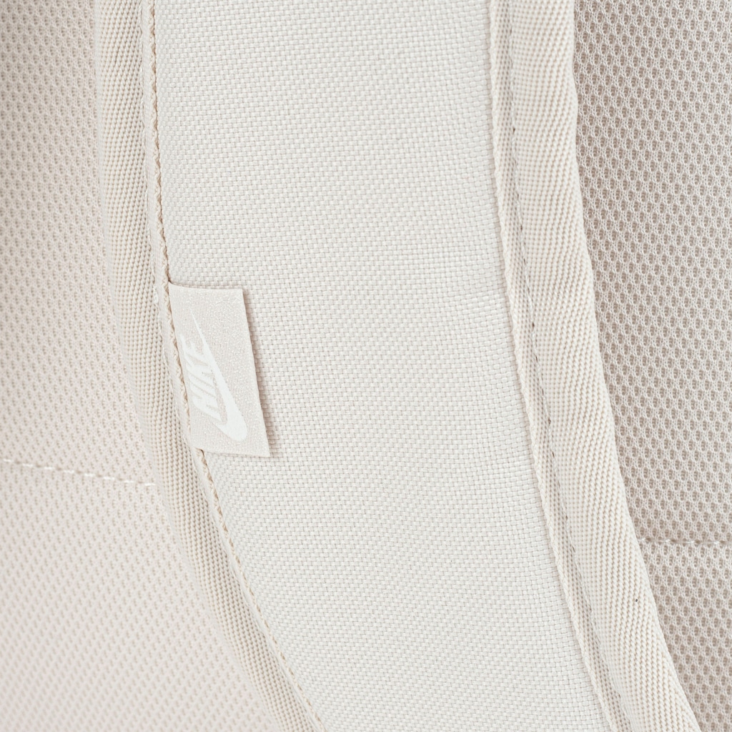 Imagem 3 do produto Mochila Nike Elemental Hbr 21L Recortes Respiráveis