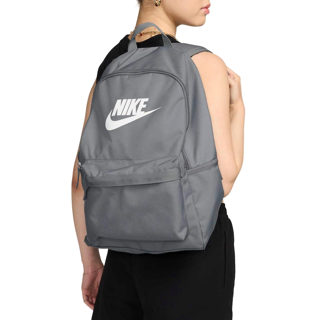 Mochila Nike Heritage com Multi Compartimentos - 25 Litros