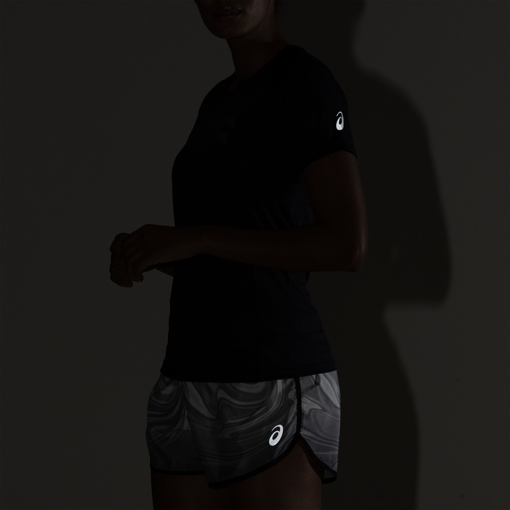Imagem 5 do produto Camiseta Feminina ASICS Manga Curta Recorte Respirável
