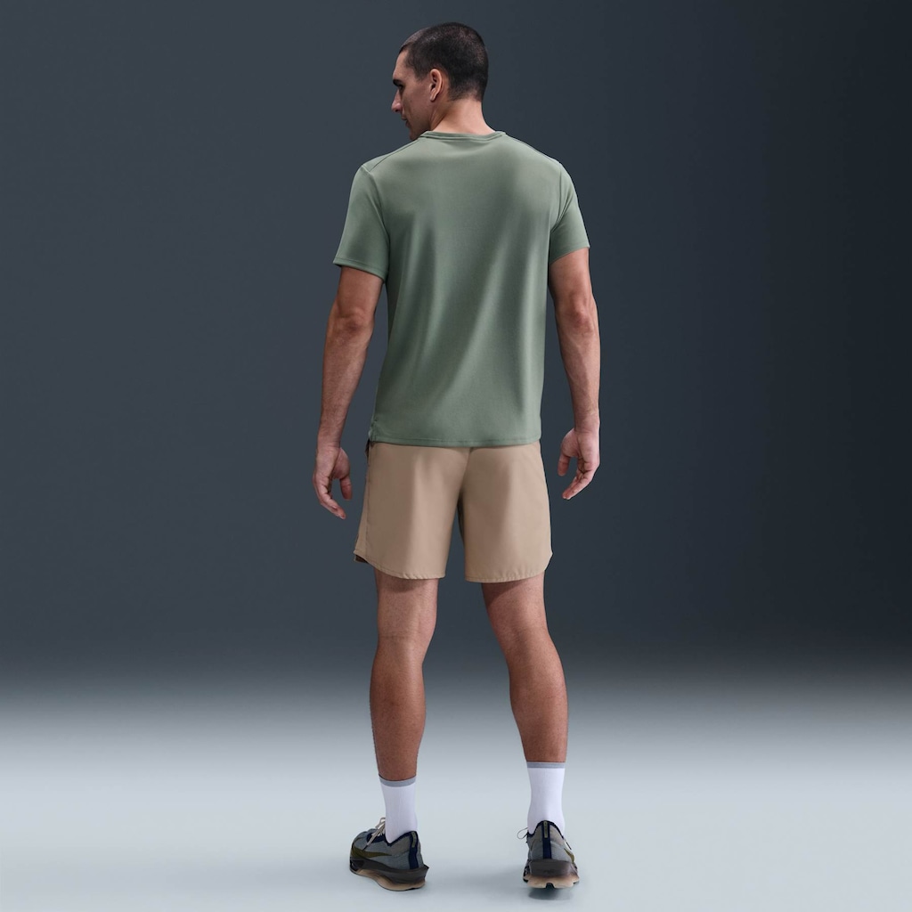 Imagem 5 do produto Camiseta Masculina Nike Manga Curta com Proteção UV Miler