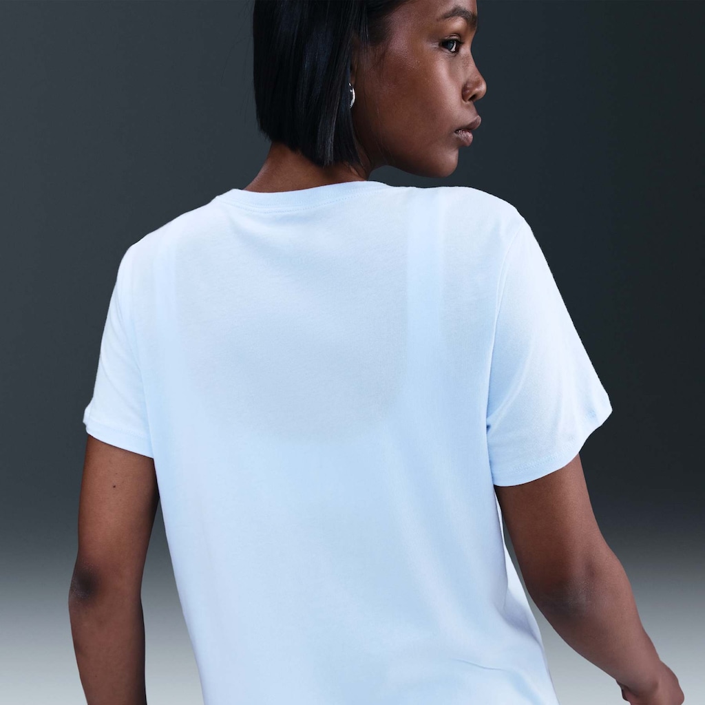 Imagem 2 do produto Camiseta Feminina Nike Manga Curta Sportswear Essential Icon