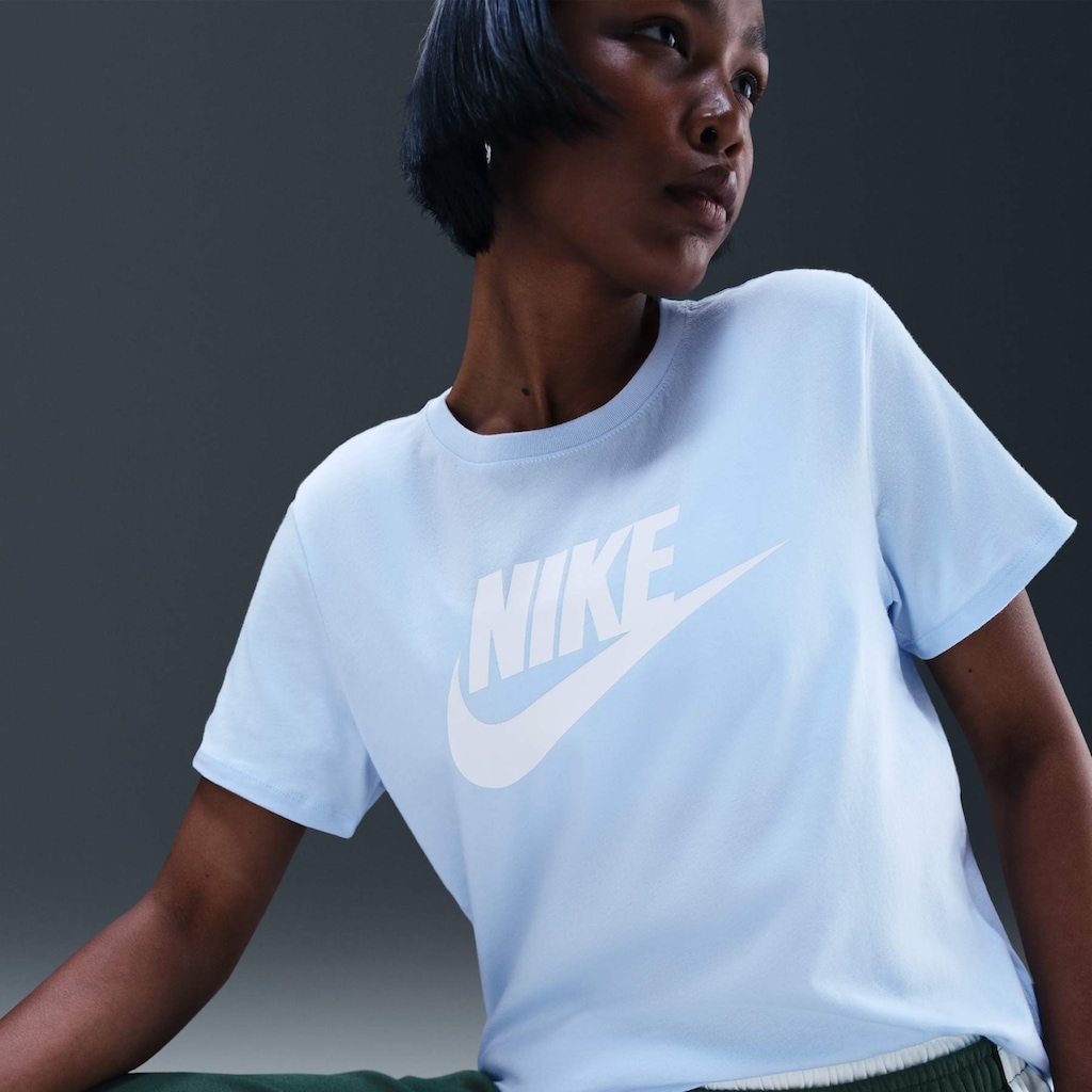Imagem 3 do produto Camiseta Feminina Nike Manga Curta Sportswear Essential Icon