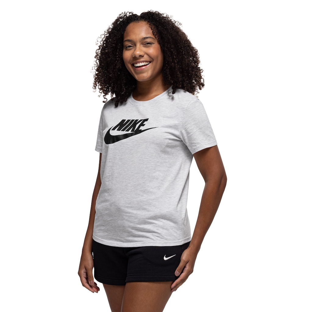 Camiseta Feminina Nike Manga Curta Sportswear Essential Icon