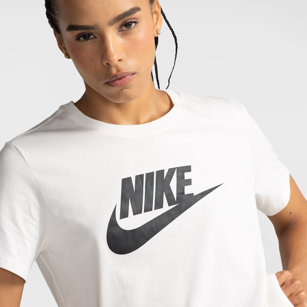 Imagem 4 do produto Camiseta Feminina Nike Manga Curta Sportswear Essential Icon