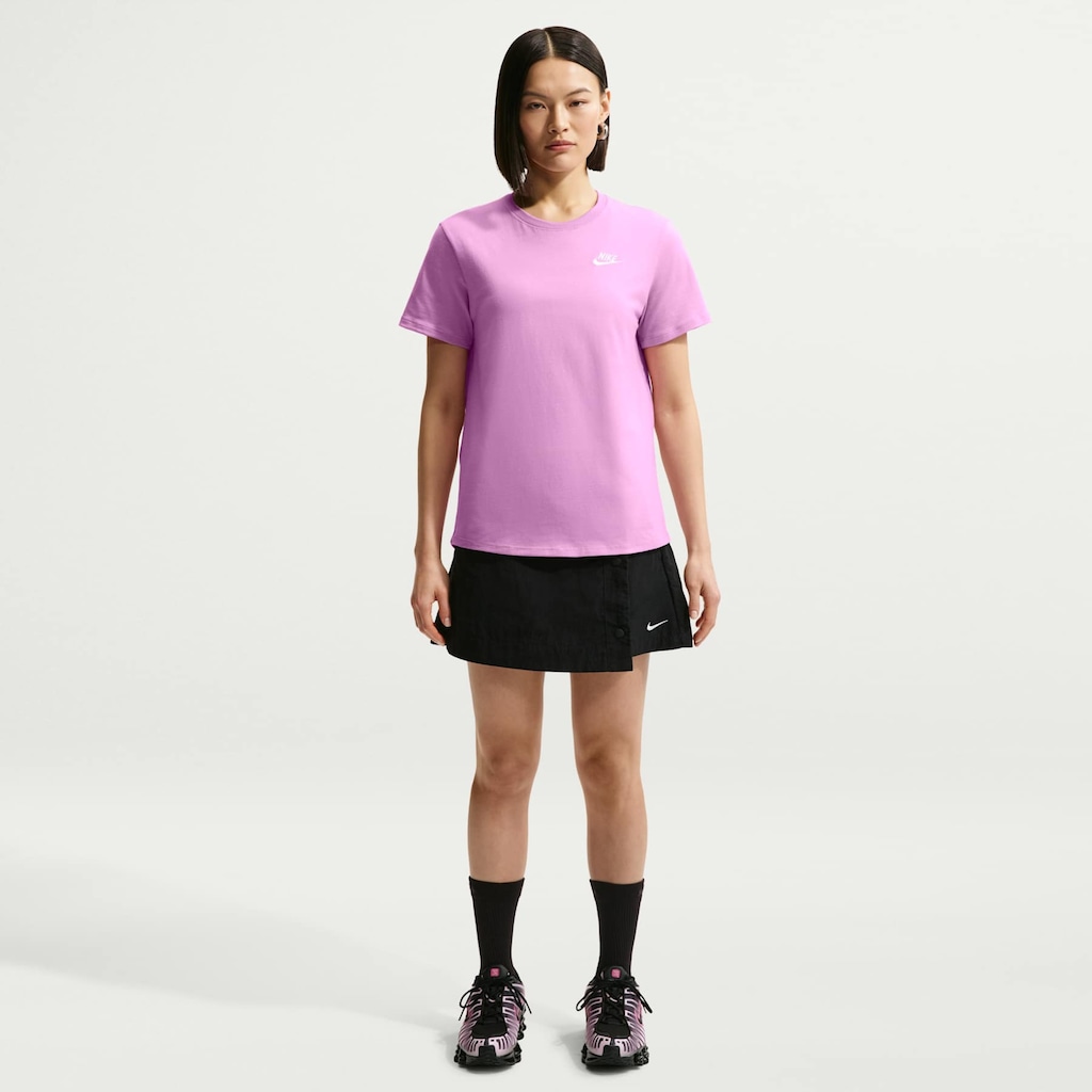 Imagem 2 do produto Camiseta Feminina Nike Manga Curta Sportswear Club