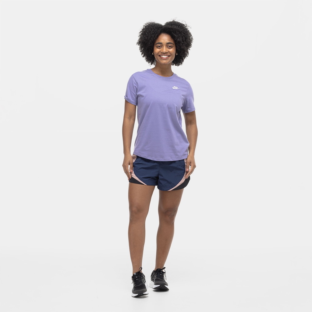 Imagem 3 do produto Camiseta Feminina Nike Manga Curta Sportswear Club