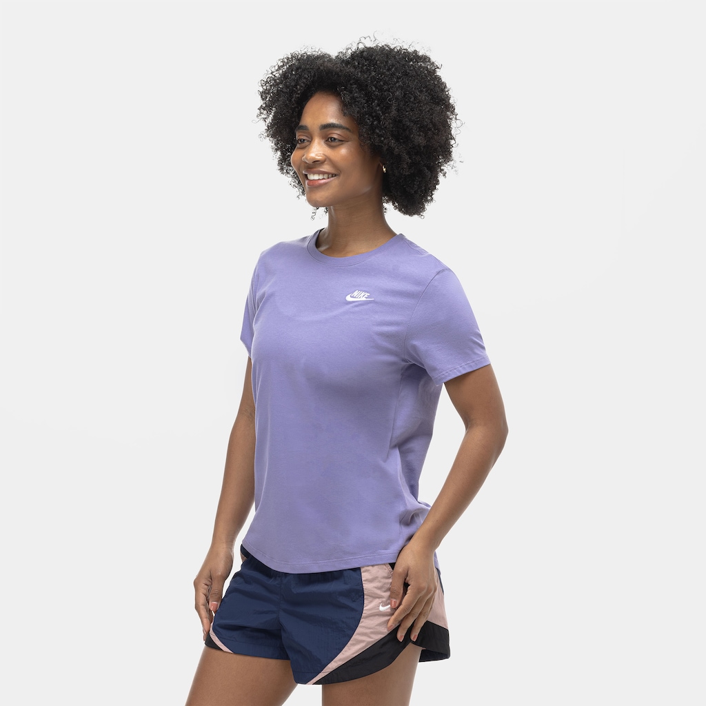 Imagem 4 do produto Camiseta Feminina Nike Manga Curta Sportswear Club