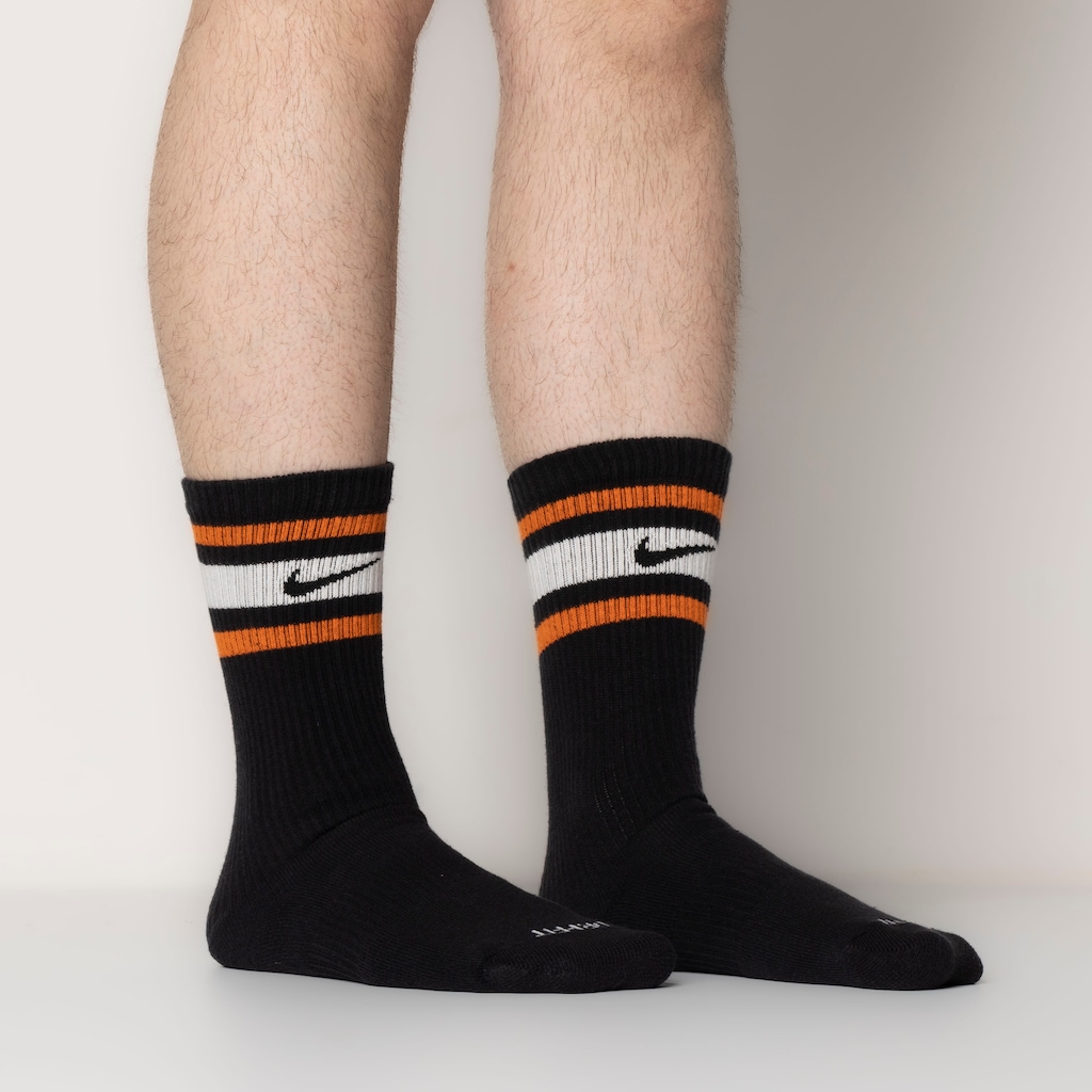 Imagem 3 do produto Kit de Meias Cano Alto Nike Masculino Dri-Fit Cushioned Crew com 3 Pares