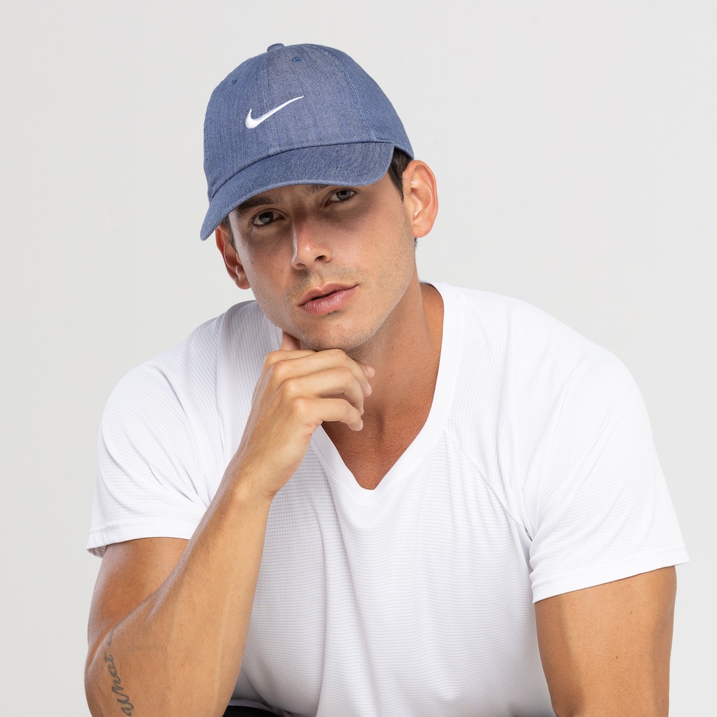 Imagem 2 do produto Boné Aba Curva Nike Strapback H86 Swoosh Denim - Adulto