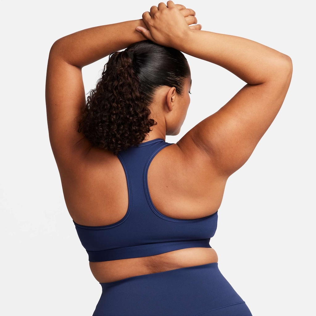 Imagem 2 do produto Top Fitness com Bojo Nike Média Sustentação Swoosh Sport