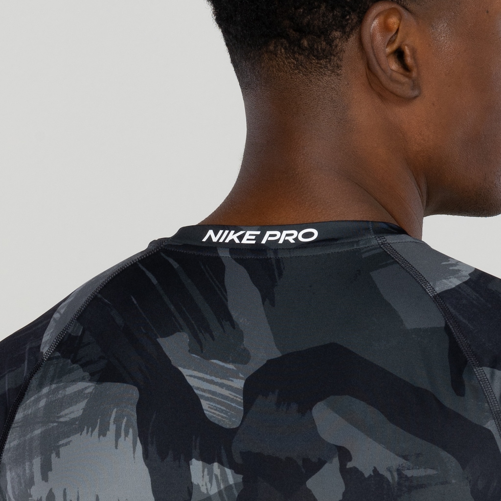 Imagem 5 do produto Camiseta Masculina Nike Dri-Fit Slim Top SS Camo Aop