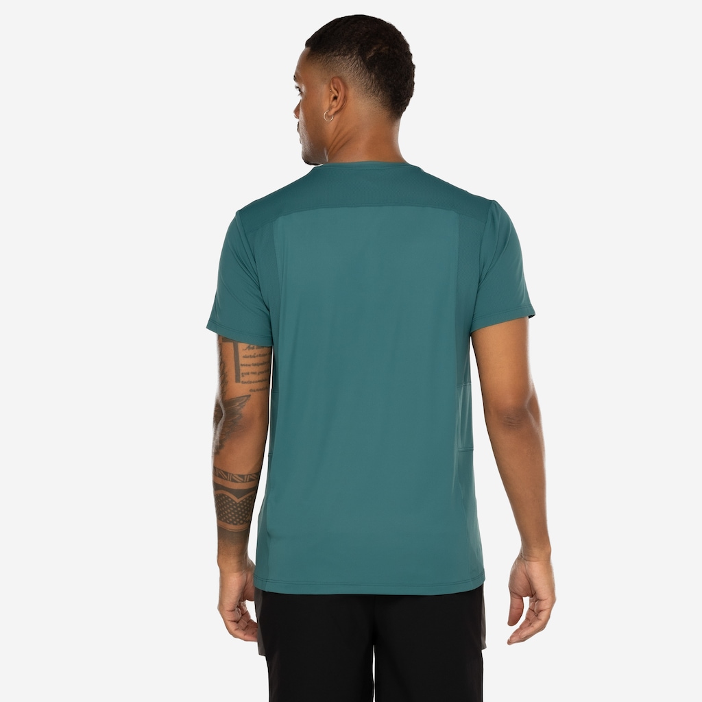 Imagem 2 do produto Camiseta ASICS Manga Curta Racket Recortada- Masculina