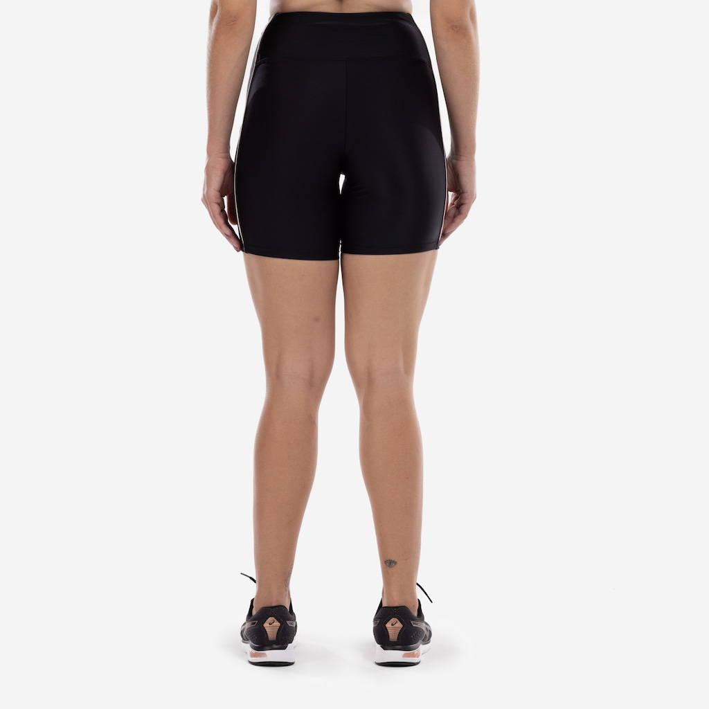 Imagem 2 do produto Bermuda Feminina ASICS Recortes Poliamida UV