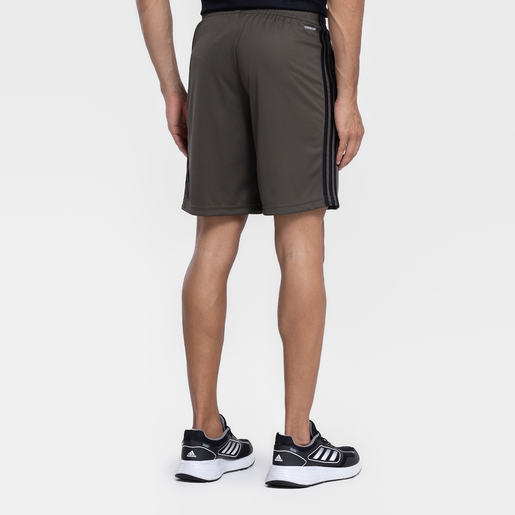 Imagem 2 do produto Bermuda Masculina adidas Basica 3 Listras