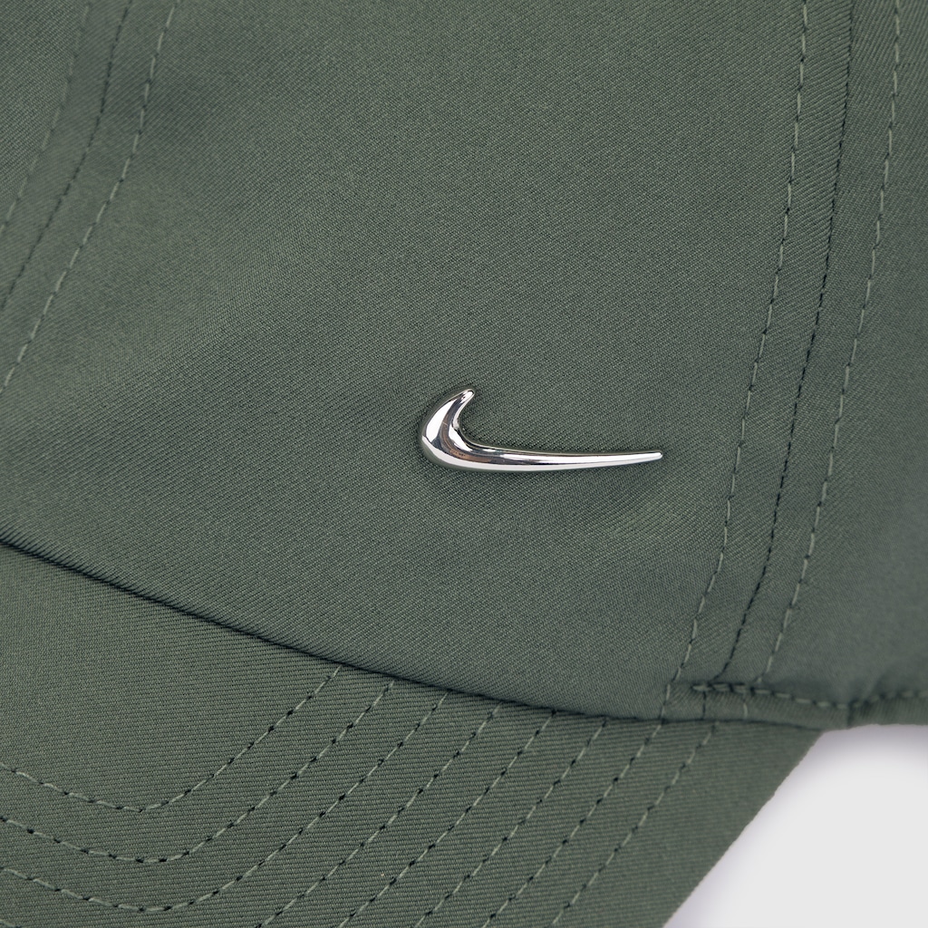 Imagem 4 do produto Boné Aba Curva Nike Strapback Dri-Fit Club Adulto
