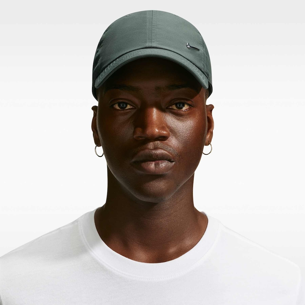 Imagem 3 do produto Boné Aba Curva Nike Strapback Dri-Fit Club Adulto