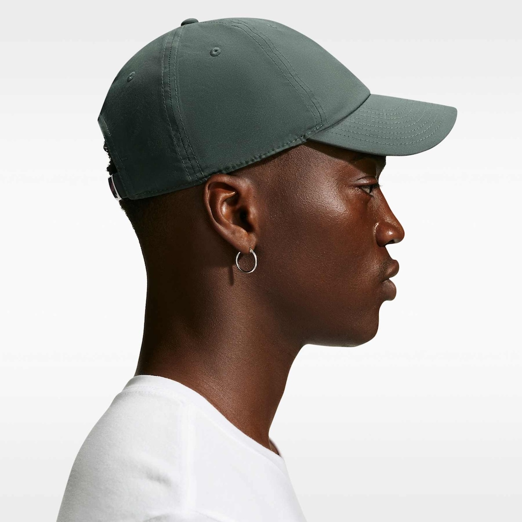 Imagem 4 do produto Boné Aba Curva Nike Strapback Dri-Fit Club Adulto