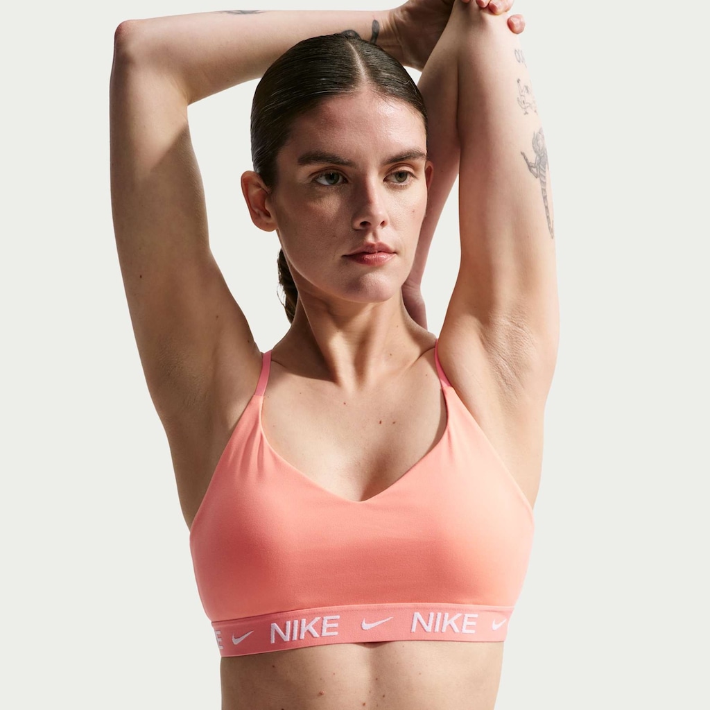 Top Fitness com Bojo Nike Baixa Sustentação Dri-Fit Indy SPT BRA