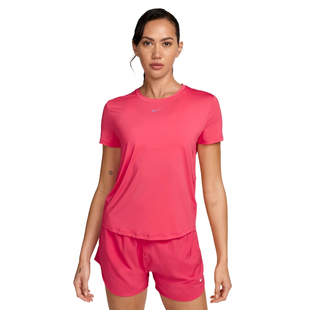 Camiseta Feminina Nike Manga Curta Dri-fit One Classic