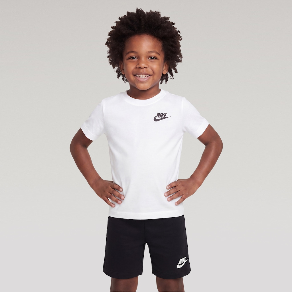 Conjunto Infantil Nike Kids Club Camiseta + Bermuda