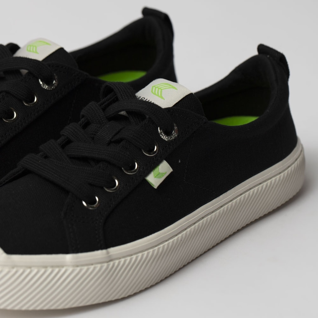 Imagem 2 do produto Tênis Cariuma Oca Low Black Canvas