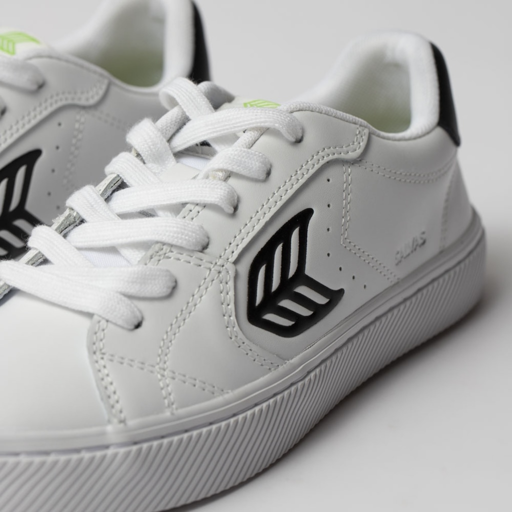 Imagem 2 do produto Tênis Cariuma Salva White Leather Black Logo