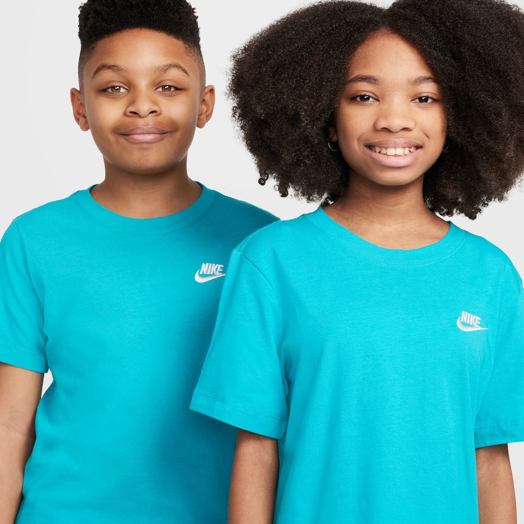 Imagem 3 do produto Camiseta Juvenil Nike Manga Curta Sportswear Embroidered Future