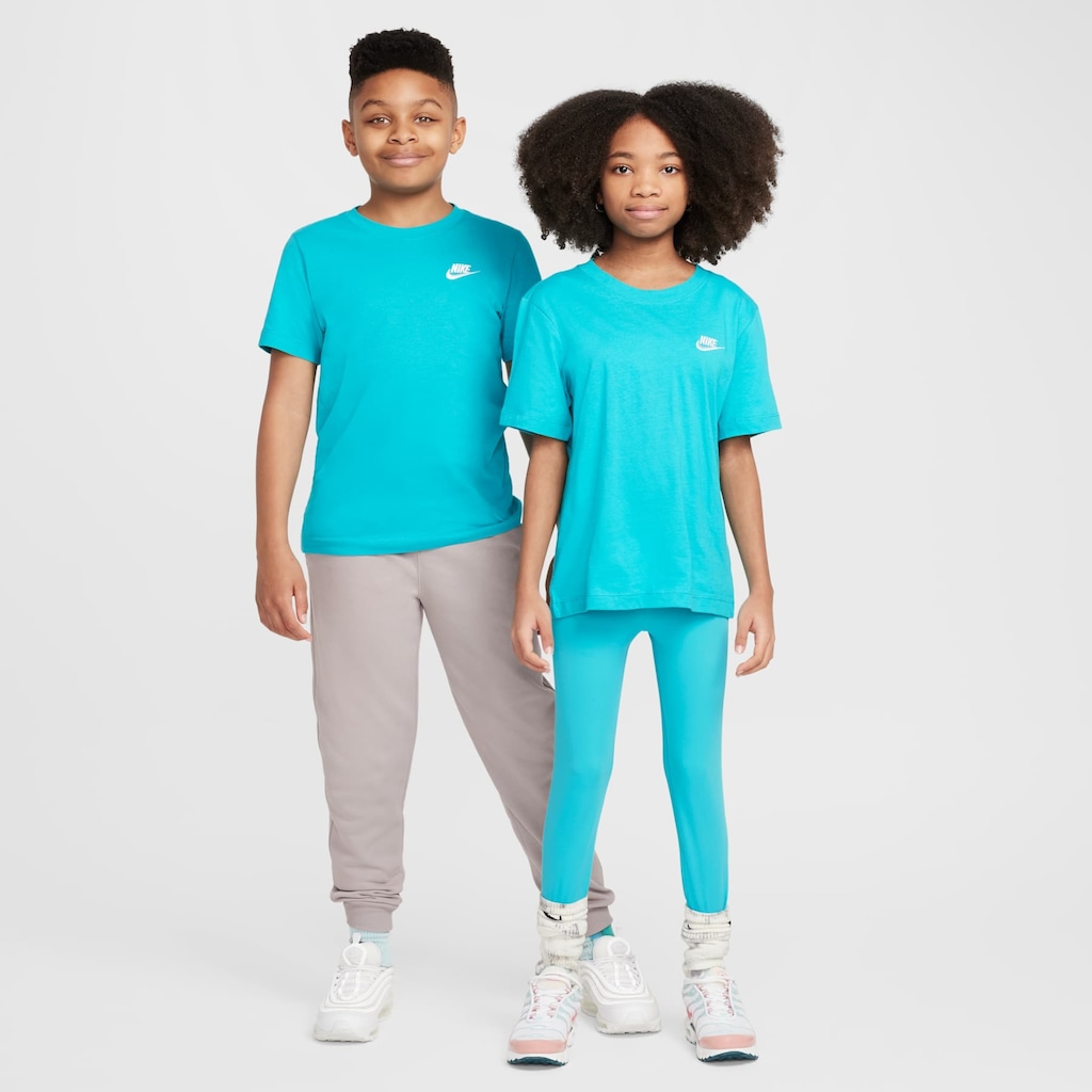 Imagem 5 do produto Camiseta Juvenil Nike Manga Curta Sportswear Embroidered Future