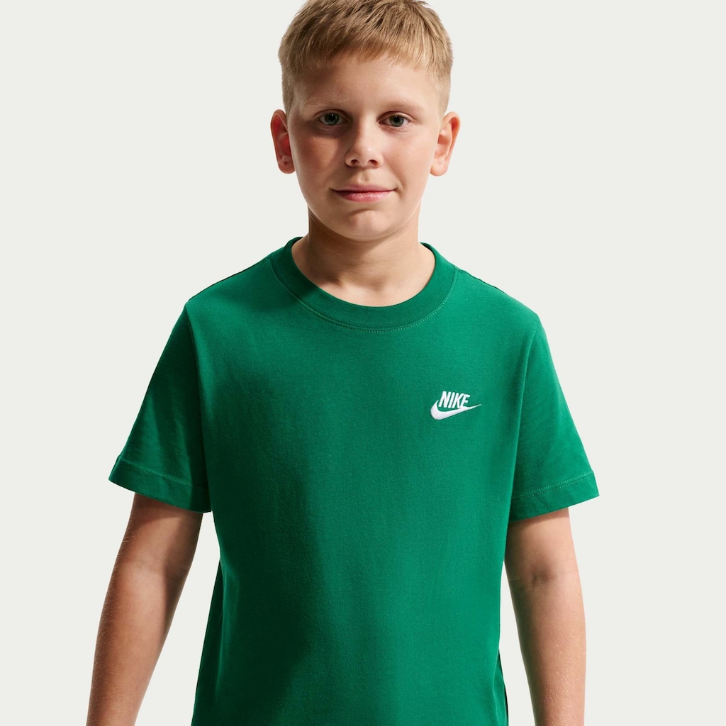 Camiseta Juvenil Nike Manga Curta Sportswear Embroidered Future
