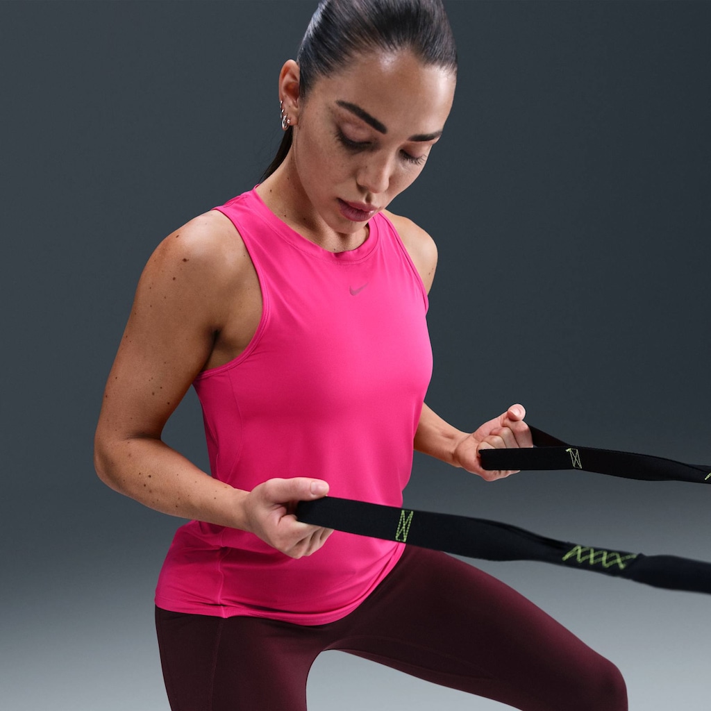 Imagem 4 do produto Camiseta Regata Feminina Nike Dri-fit One Classic T