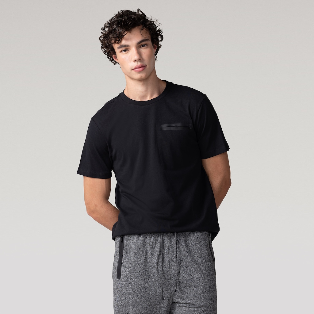 Camiseta Masculina Oxer Manga Curta Detalhe Bolso Externo Selado