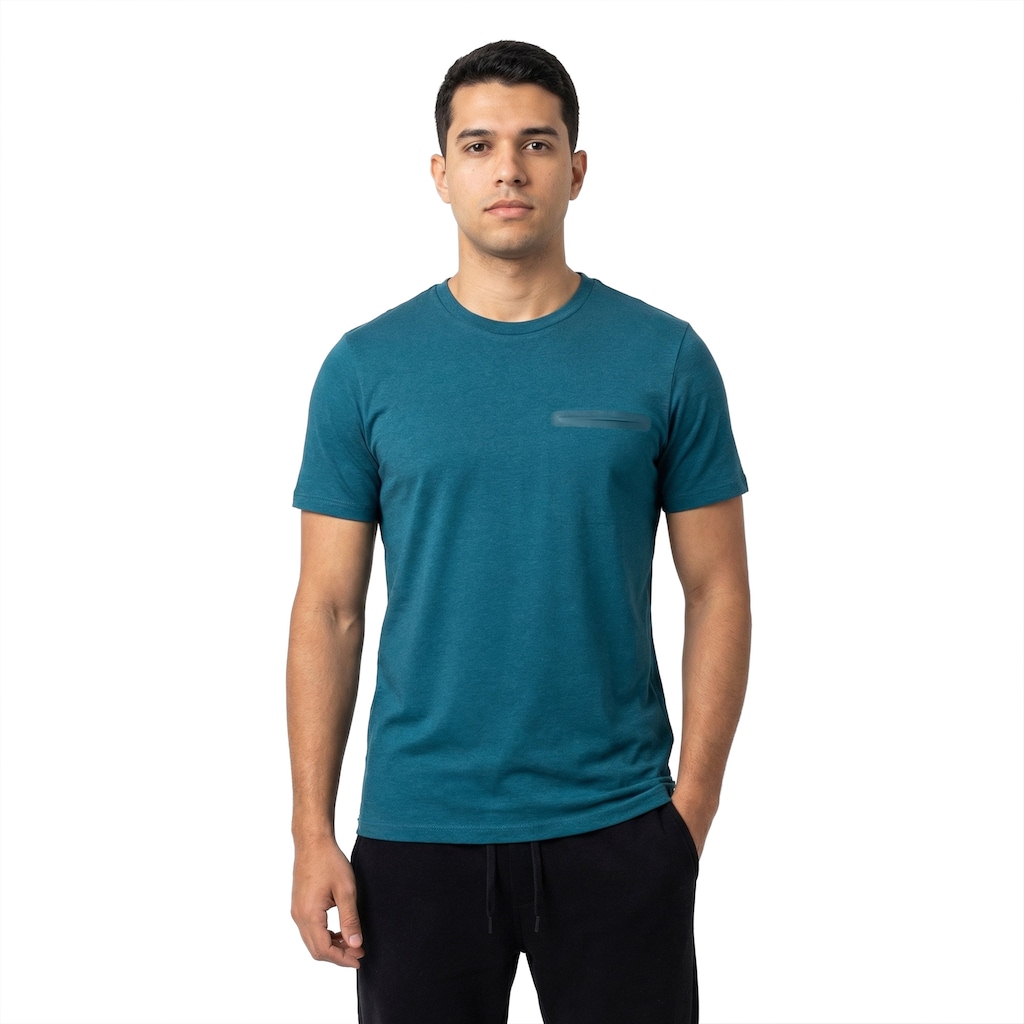 Camiseta Masculina Oxer Manga Curta Detalhe Bolso Externo Selado