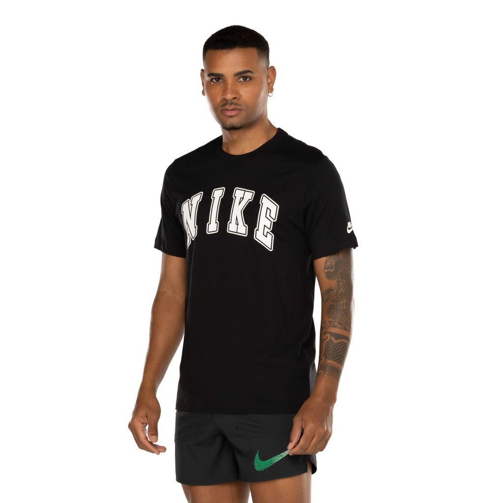 Camiseta Nike Manga Curta Sportswear Tee Club