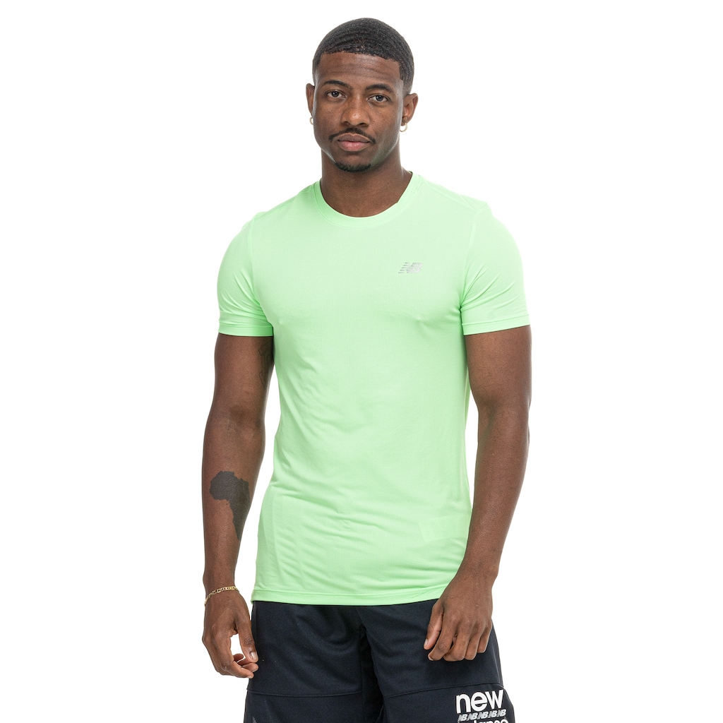 Camiseta Masculina New Balance Manga Curta Sport Essentials