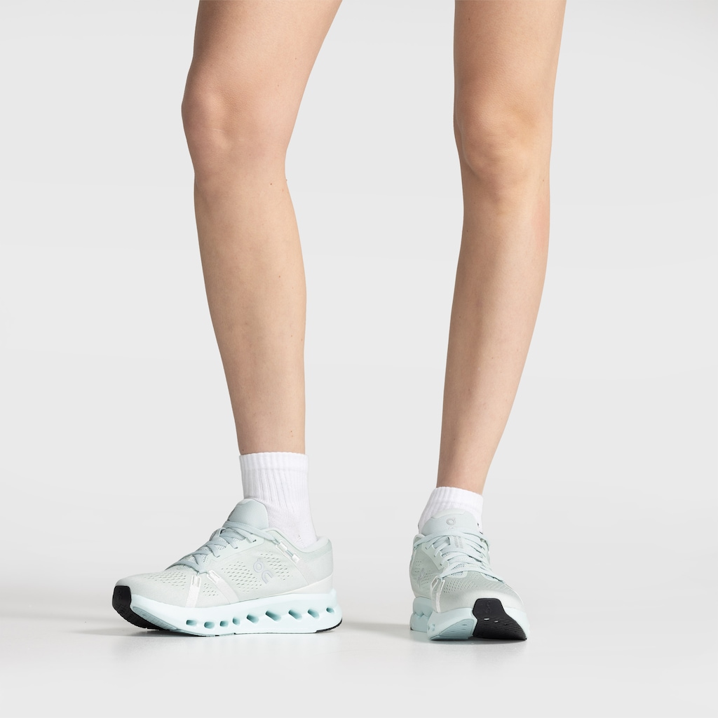 Imagem 3 do produto Tênis Feminino On Running Cloudsurfer 2