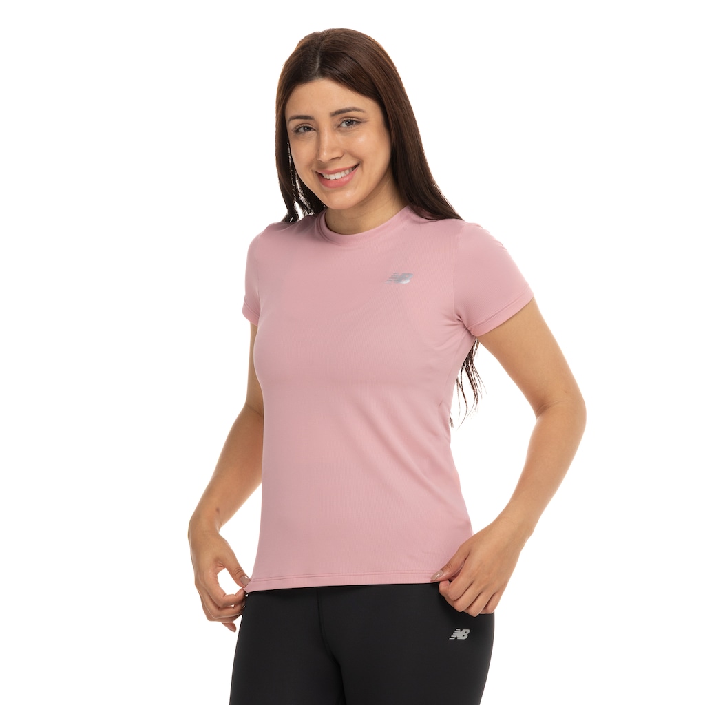 Camiseta Feminina New Balance Manga Curta Sport Essentials