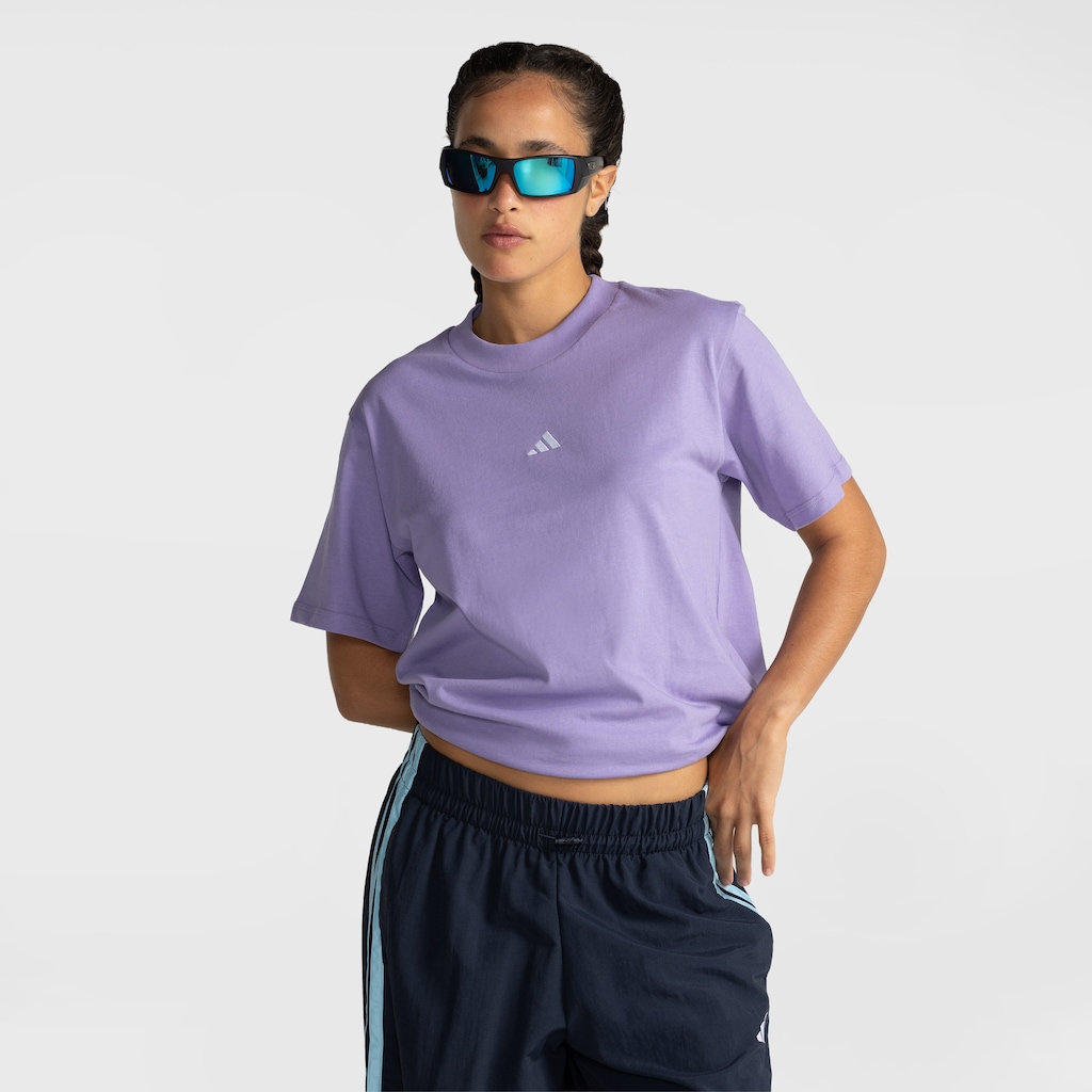 Imagem 1 do produto Camiseta adidas Manga Curta Small Logo Feminina