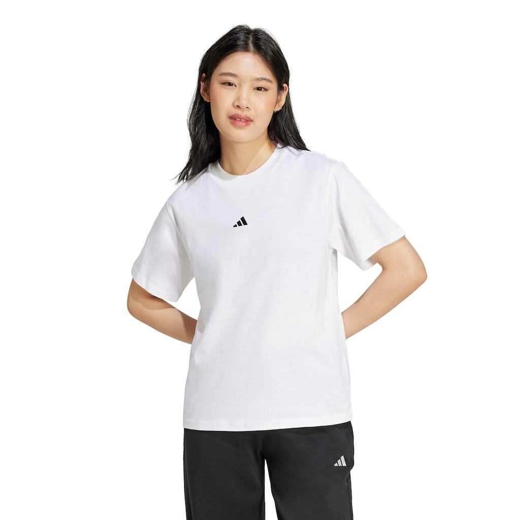 Camiseta adidas Manga Curta Small Logo Feminina