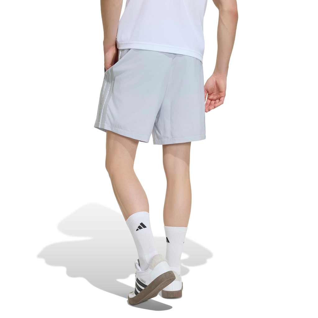 Imagem 2 do produto Bermuda Masculina adidas Chelsea 3 Listras