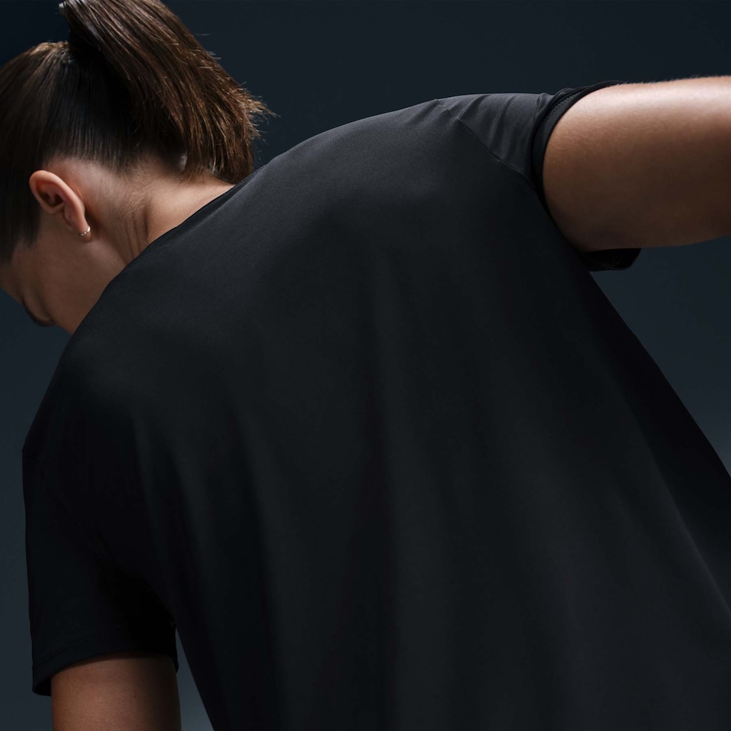Imagem 3 do produto Camiseta Feminina Nike Manga Curta One Swsh HBR