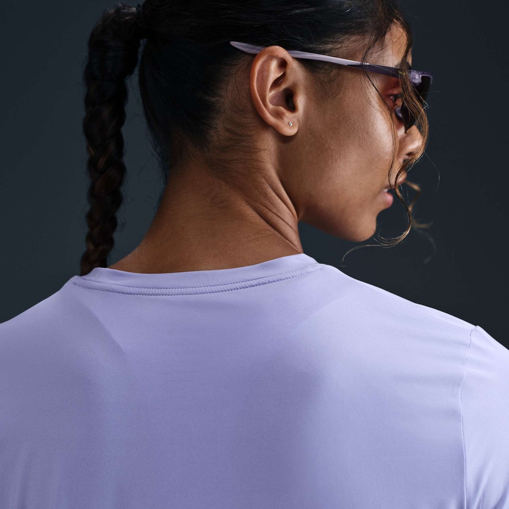 Imagem 3 do produto Camiseta Feminina Nike Manga Curta One Swsh HBR
