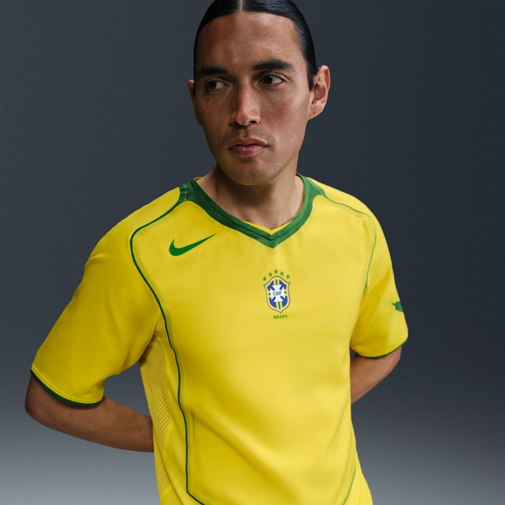 Imagem 2 do produto Camisa da Seleção do Brasil CBF Reedição Total 90 Nike Masculina
