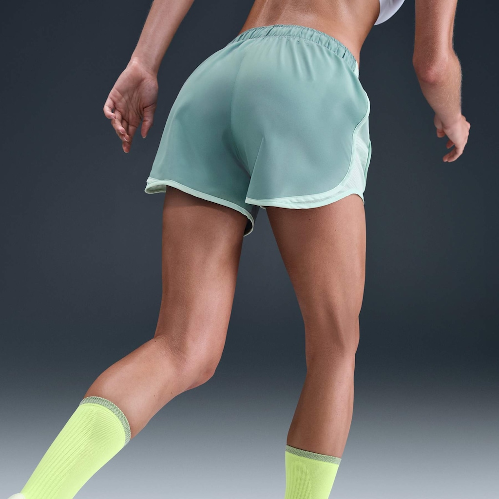 Imagem 4 do produto Short Nike Dri-FIT Tempo Feminino