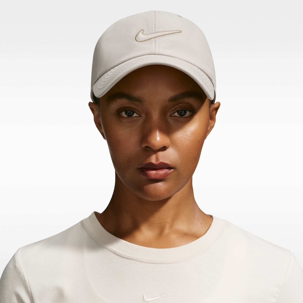 Boné Aba Curva Nike Club Swoosh Strapback Adulto