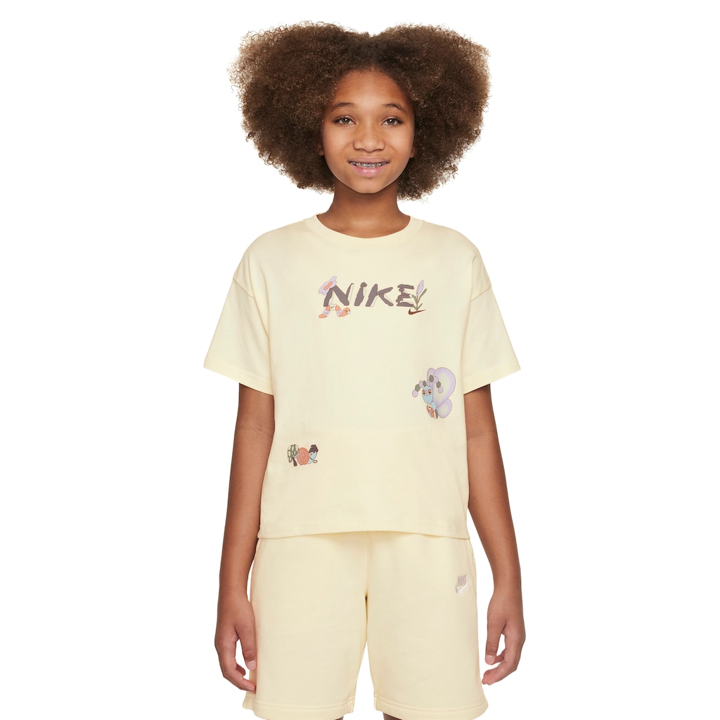 Camiseta Nike Sportswear Seasonal Story Juvenil